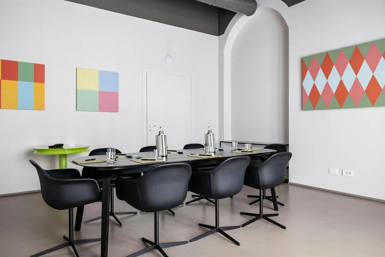 Savona 18 Suites Milano Italia