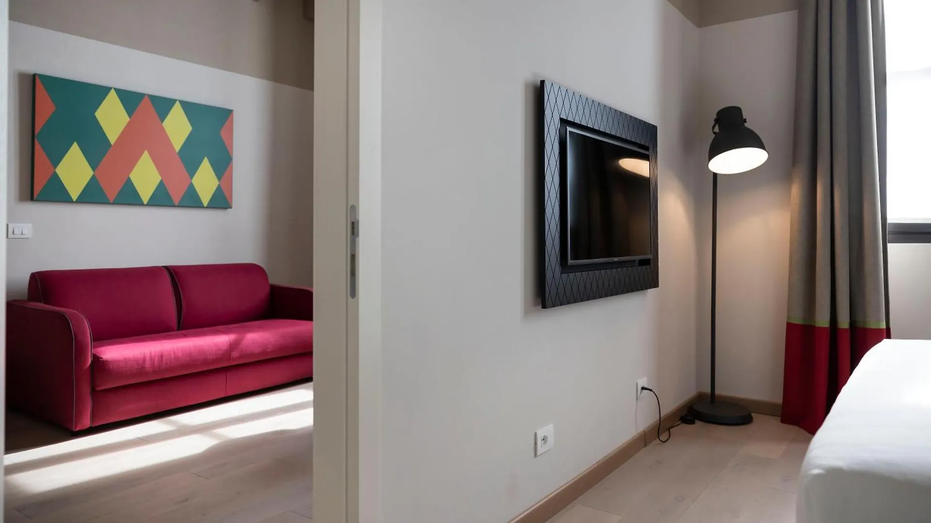Savona 18 Suites Milano 4*,  Italia