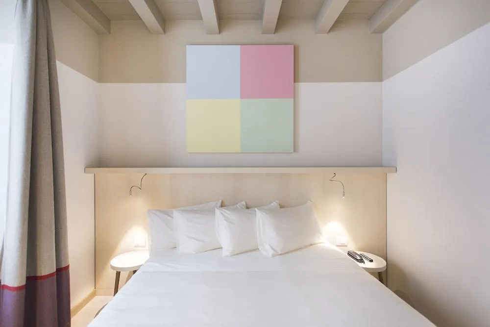 Savona 18 Suites Milano Hotel