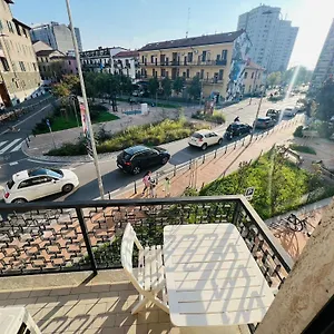 Gigli, Con Cucina In Comune E Terrazza Milán