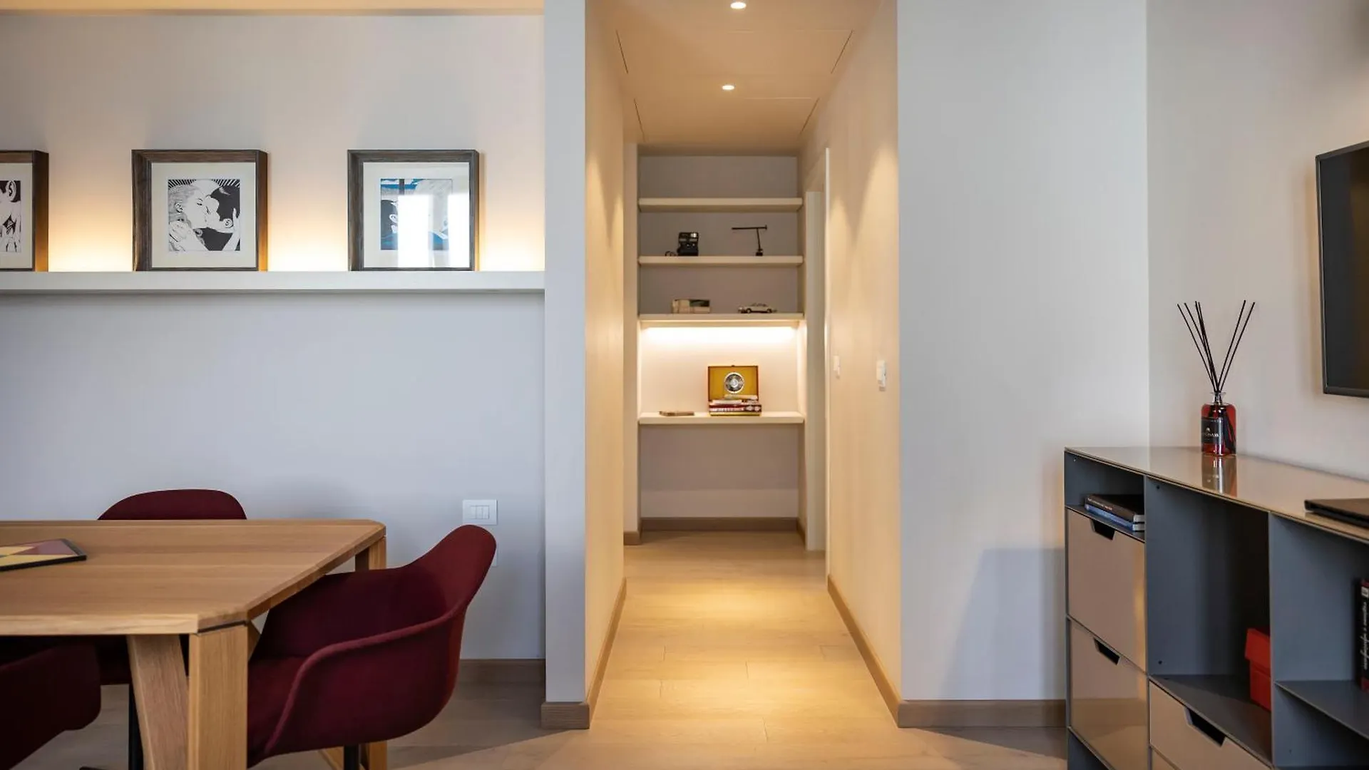 Savona 18 Suites Milán 4*,  Italia