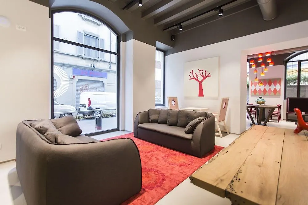 Savona 18 Suites Milán 4*,
