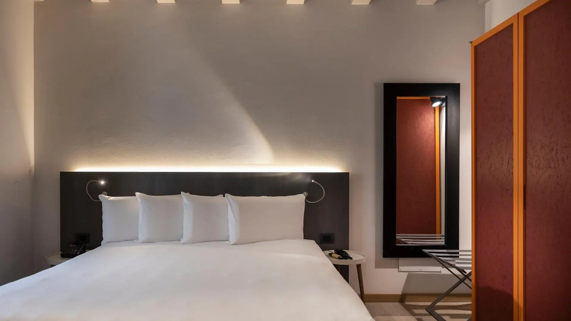 Hotel Savona 18 Suites Milán